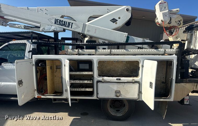 image for item EN4641 2011 Ford F550 XL bucket truck