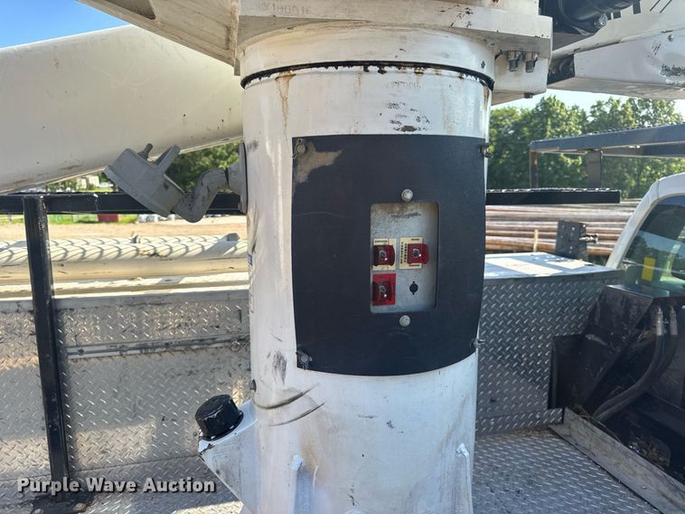 image for item EN4641 2011 Ford F550 XL bucket truck