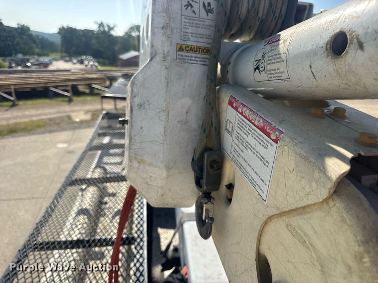 image for item EN4641 2011 Ford F550 XL bucket truck