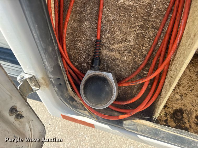 image for item EN4641 2011 Ford F550 XL bucket truck