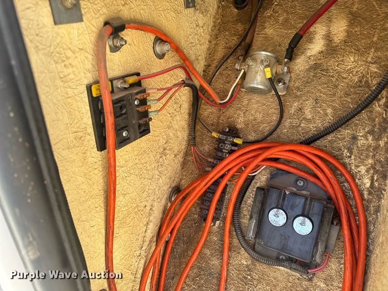 image for item EN4641 2011 Ford F550 XL bucket truck