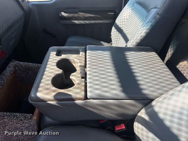 image for item EN4641 2011 Ford F550 XL bucket truck