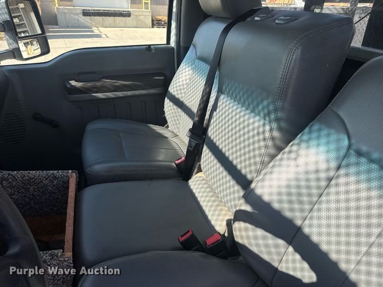 image for item EN4641 2011 Ford F550 XL bucket truck