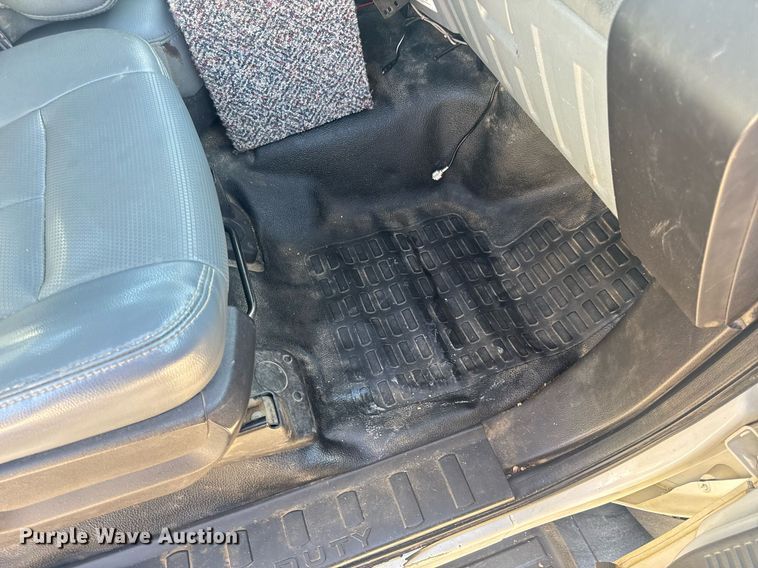 image for item EN4641 2011 Ford F550 XL bucket truck