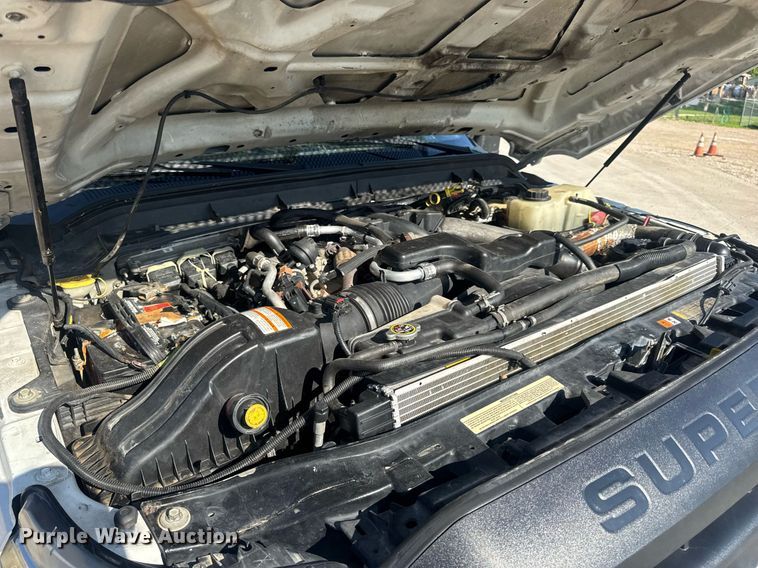 image for item EN4641 2011 Ford F550 XL bucket truck