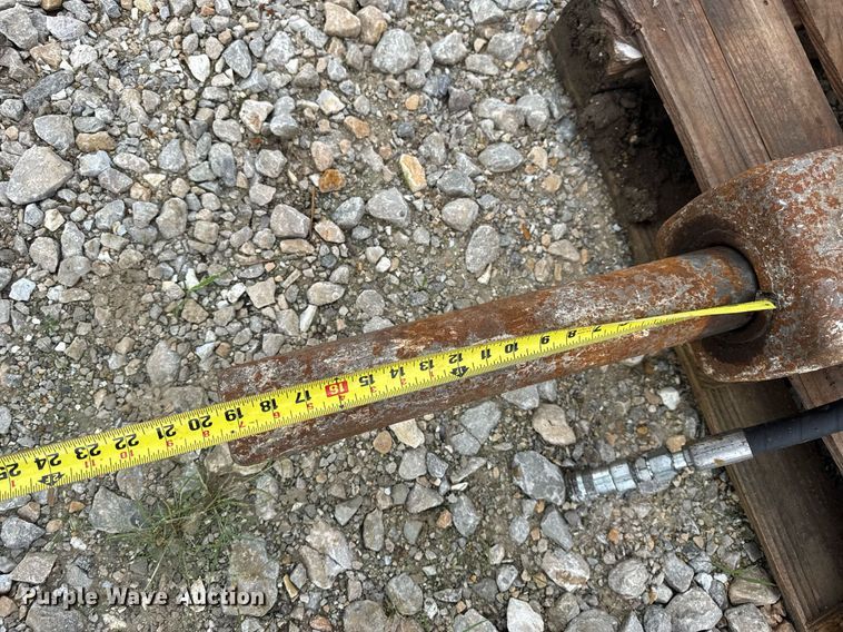 image for item EN4669 NPK GH-4 breaker