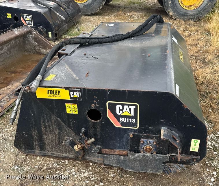 image for item EN4671 Caterpillar BU118 skid steer sweeper