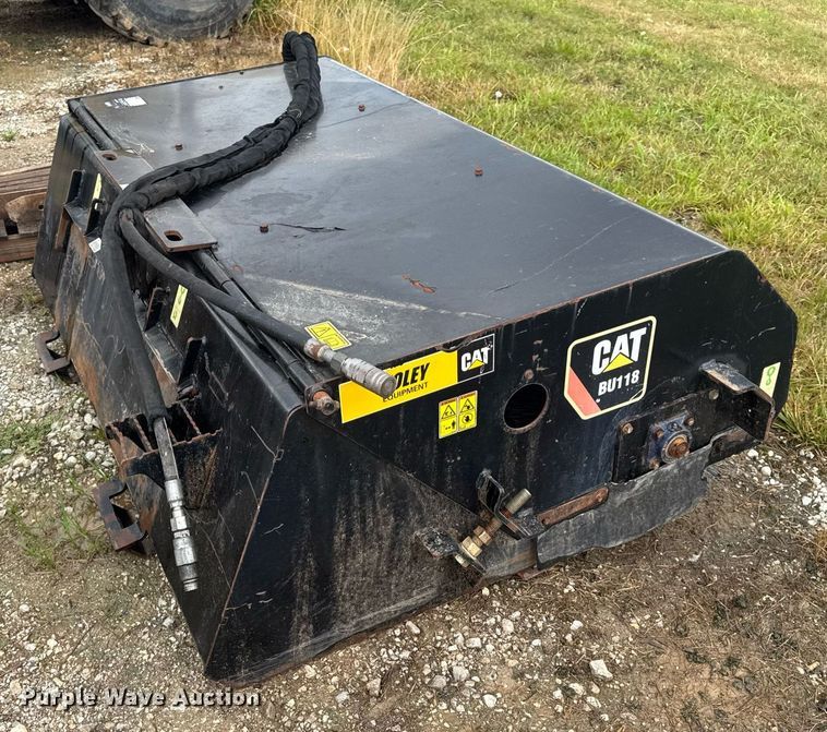 image for item EN4671 Caterpillar BU118 skid steer sweeper