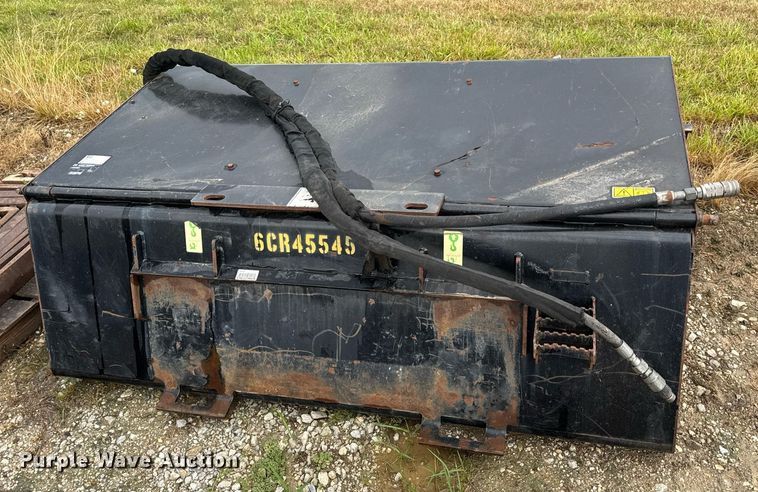 image for item EN4671 Caterpillar BU118 skid steer sweeper