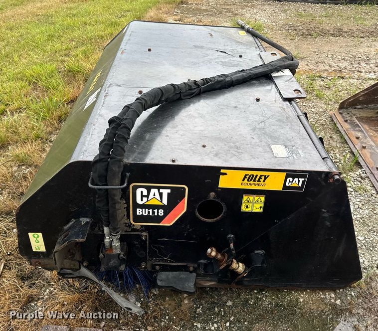 image for item EN4671 Caterpillar BU118 skid steer sweeper