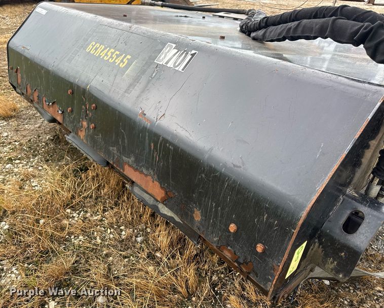 image for item EN4671 Caterpillar BU118 skid steer sweeper