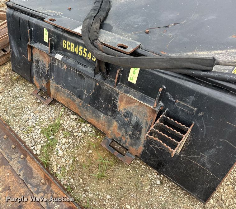 image for item EN4671 Caterpillar BU118 skid steer sweeper