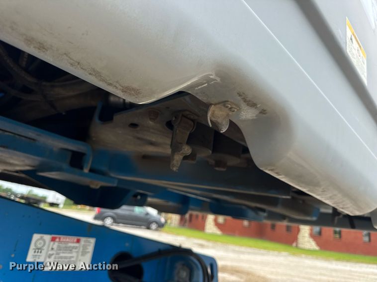 image for item EN4676 2013 Genie S-65 boom lift