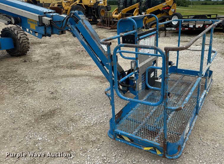 image for item EN4676 2013 Genie S-65 boom lift