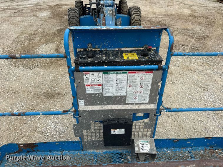 image for item EN4676 2013 Genie S-65 boom lift