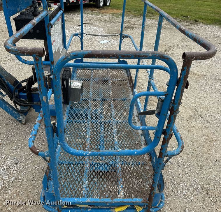 image for item EN4676 2013 Genie S-65 boom lift