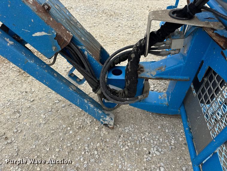 image for item EN4676 2013 Genie S-65 boom lift