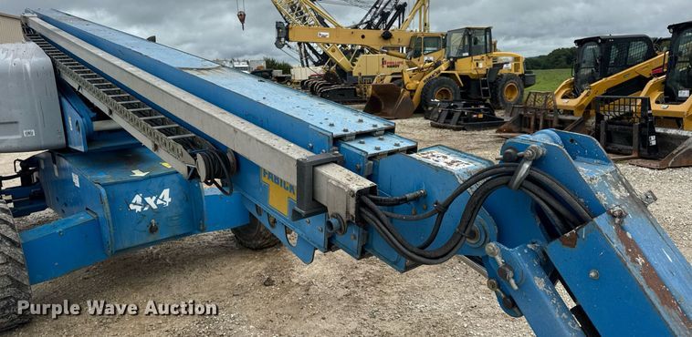 image for item EN4676 2013 Genie S-65 boom lift
