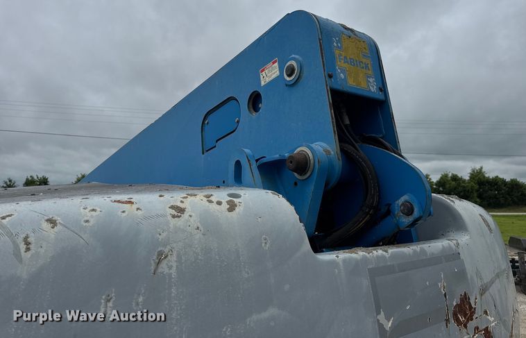 image for item EN4676 2013 Genie S-65 boom lift