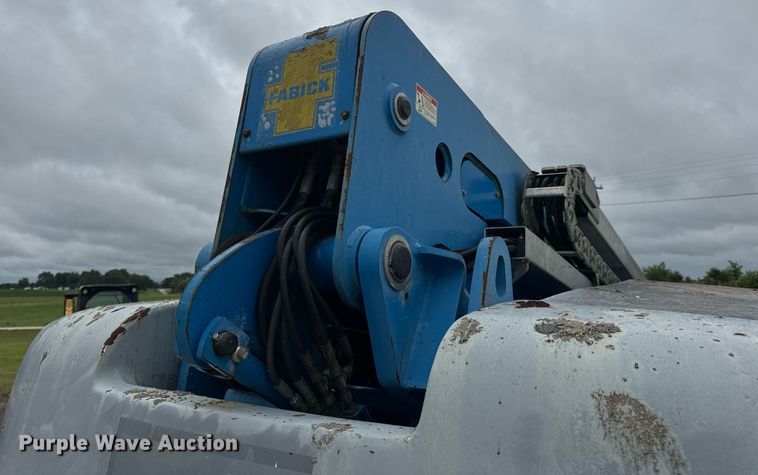 image for item EN4676 2013 Genie S-65 boom lift