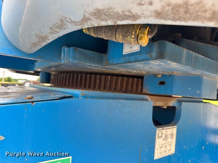 image for item EN4676 2013 Genie S-65 boom lift