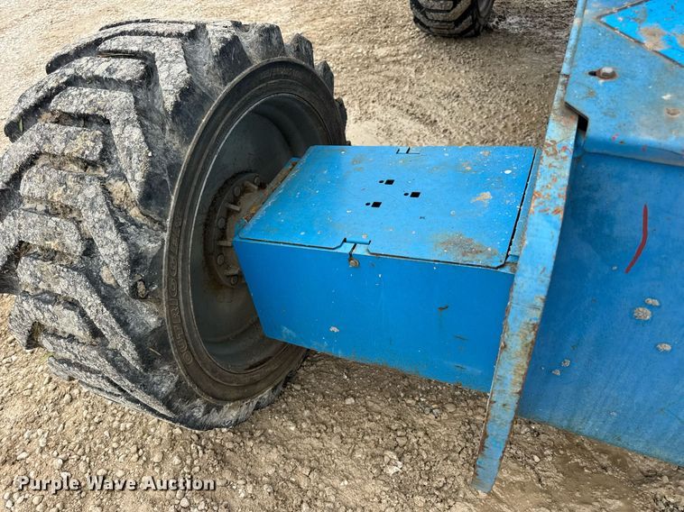 image for item EN4676 2013 Genie S-65 boom lift