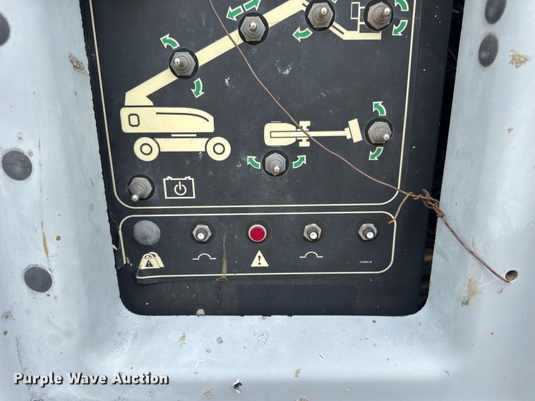 image for item EN4676 2013 Genie S-65 boom lift