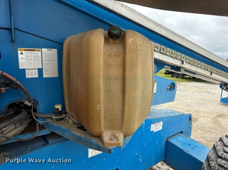 image for item EN4676 2013 Genie S-65 boom lift