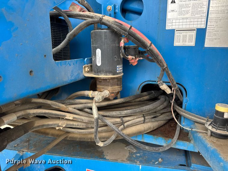 image for item EN4676 2013 Genie S-65 boom lift