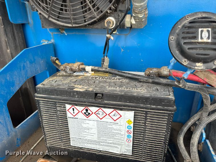 image for item EN4676 2013 Genie S-65 boom lift