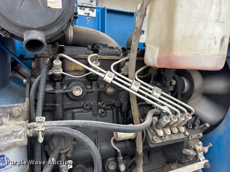 image for item EN4676 2013 Genie S-65 boom lift