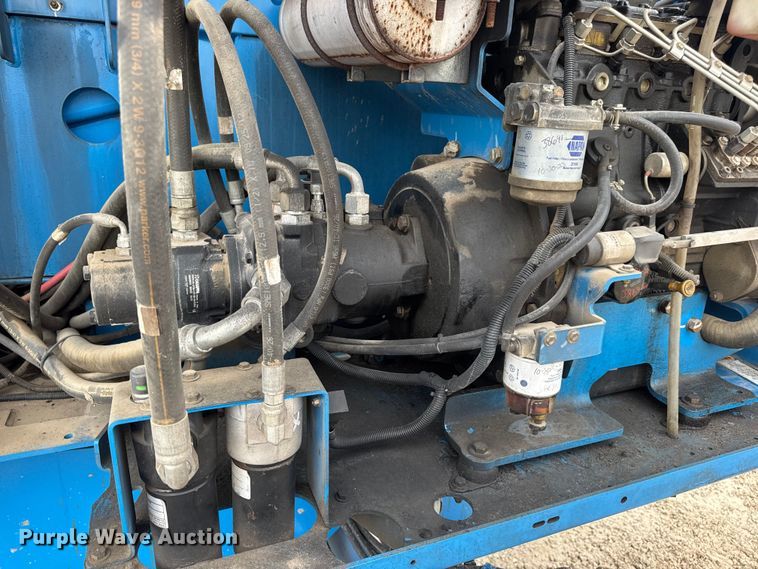 image for item EN4676 2013 Genie S-65 boom lift