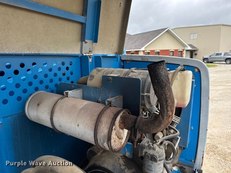 image for item EN4676 2013 Genie S-65 boom lift