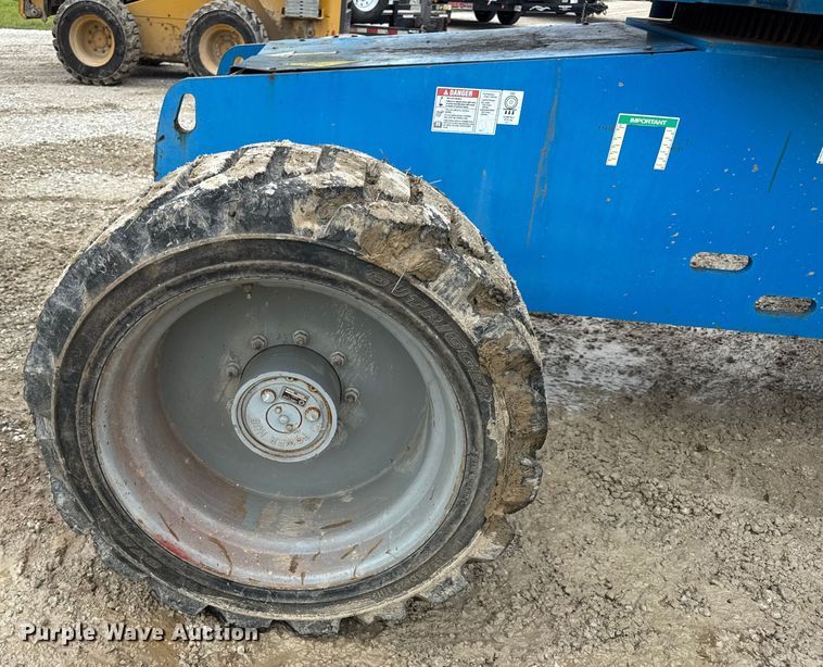 image for item EN4676 2013 Genie S-65 boom lift