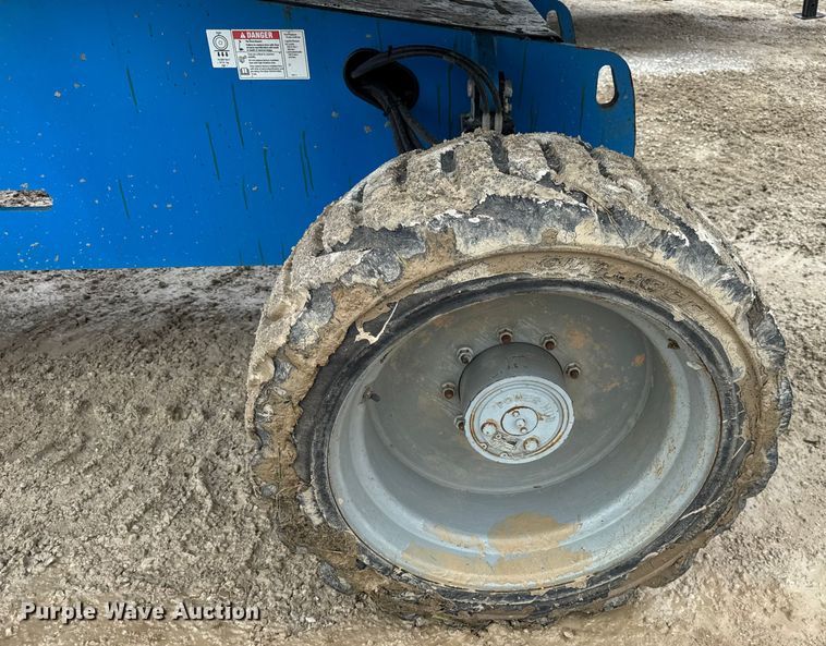 image for item EN4676 2013 Genie S-65 boom lift