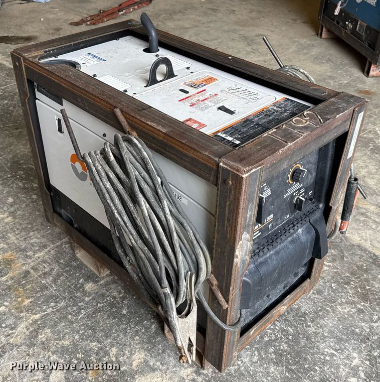 image for item EN4677 Hobart Champion Elite 225 welder/generator