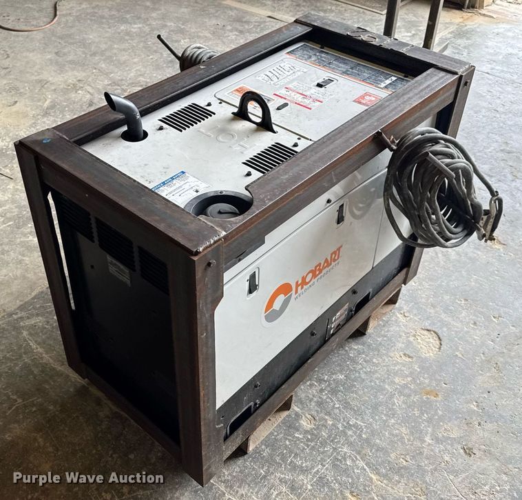 image for item EN4677 Hobart Champion Elite 225 welder/generator