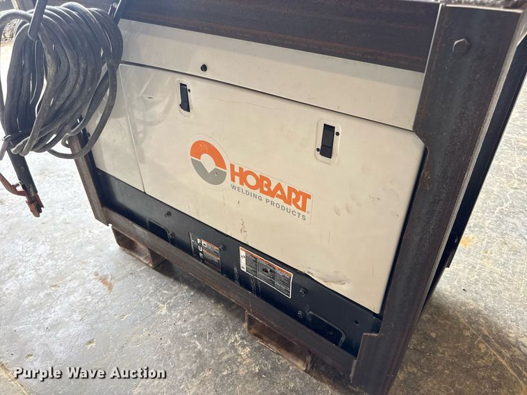 image for item EN4677 Hobart Champion Elite 225 welder/generator