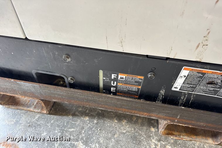 image for item EN4677 Hobart Champion Elite 225 welder/generator