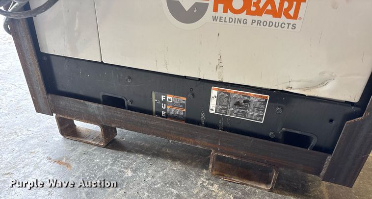 image for item EN4677 Hobart Champion Elite 225 welder/generator