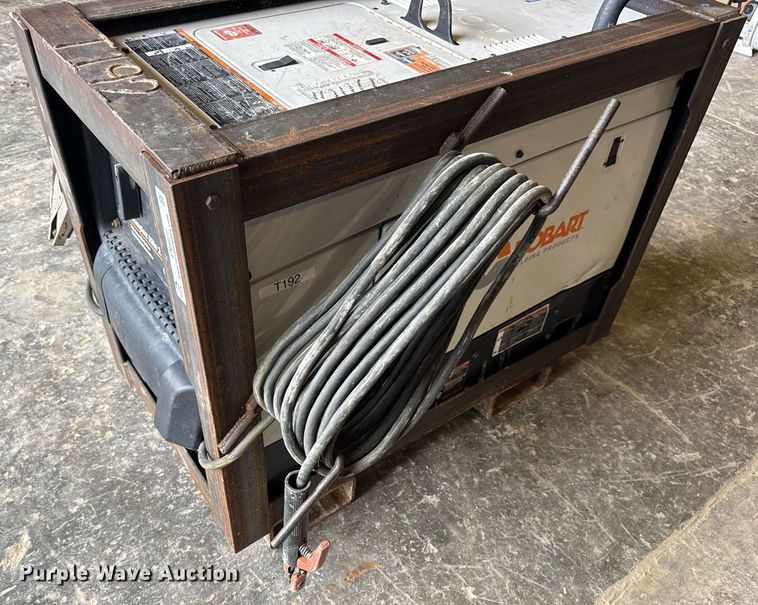 image for item EN4677 Hobart Champion Elite 225 welder/generator
