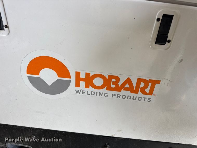 image for item EN4677 Hobart Champion Elite 225 welder/generator