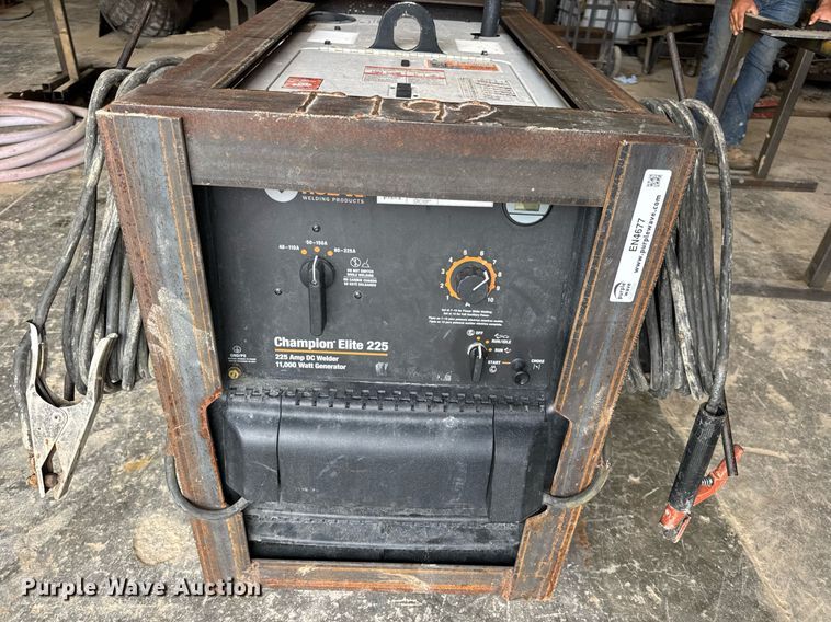 image for item EN4677 Hobart Champion Elite 225 welder/generator