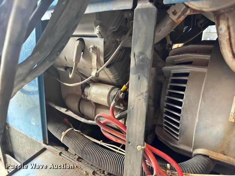 image for item EN4678 Miller Bobcat 225 welder/generator