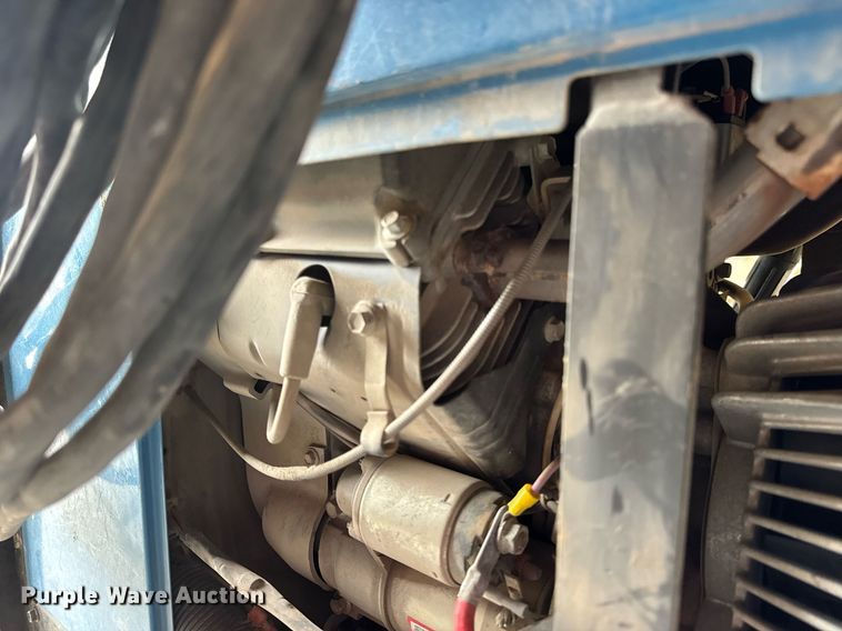 image for item EN4678 Miller Bobcat 225 welder/generator