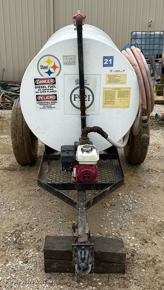 image for item EN4679 Fuel trailer