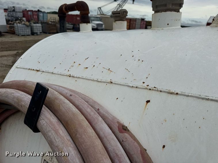 image for item EN4679 Fuel trailer