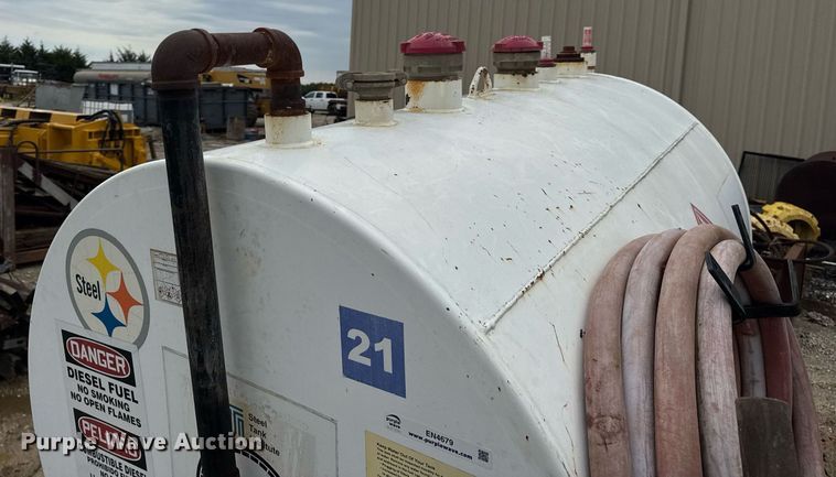 image for item EN4679 Fuel trailer