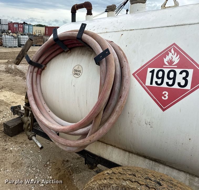 image for item EN4679 Fuel trailer