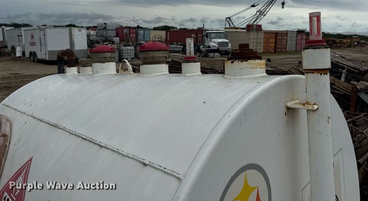 image for item EN4679 Fuel trailer